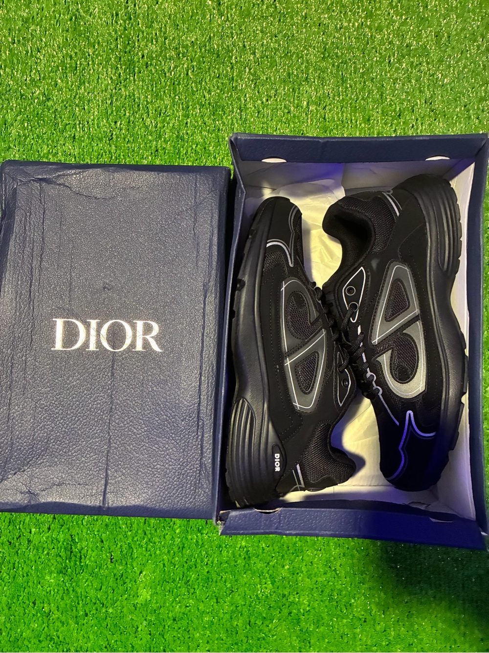 Dior Men’s Black and Gray Runner Sneakers